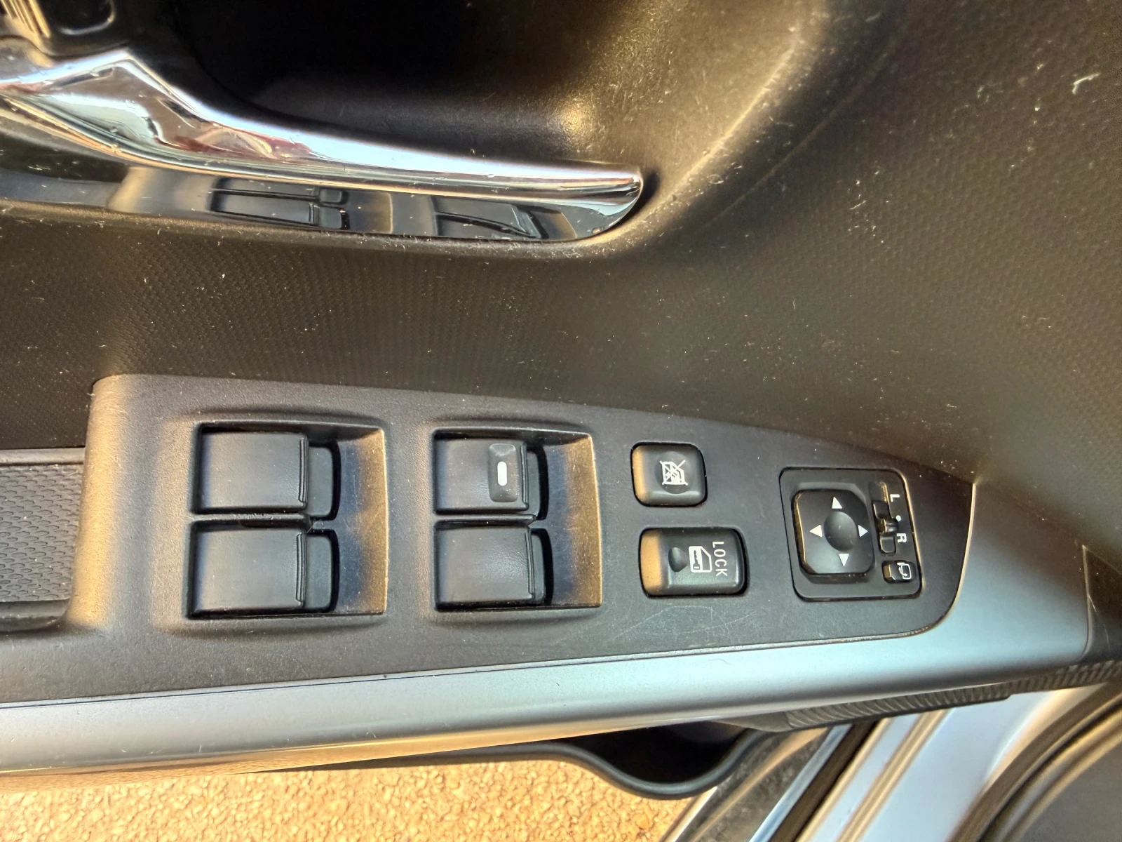 Peugeot 4007 Дизел, снимка 14 - Автомобили и джипове - 54318191