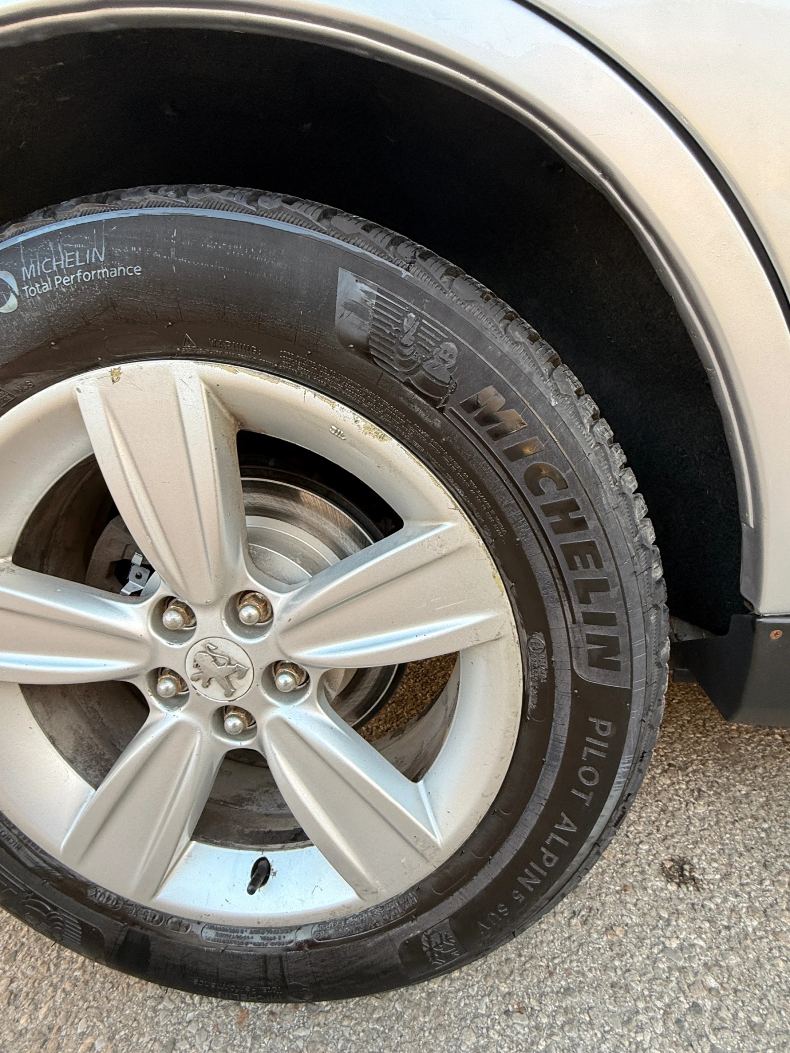 Peugeot 4007 Дизел, снимка 11 - Автомобили и джипове - 54318191