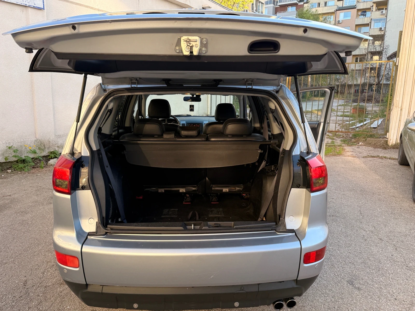 Peugeot 4007 Дизел, снимка 5 - Автомобили и джипове - 54318191