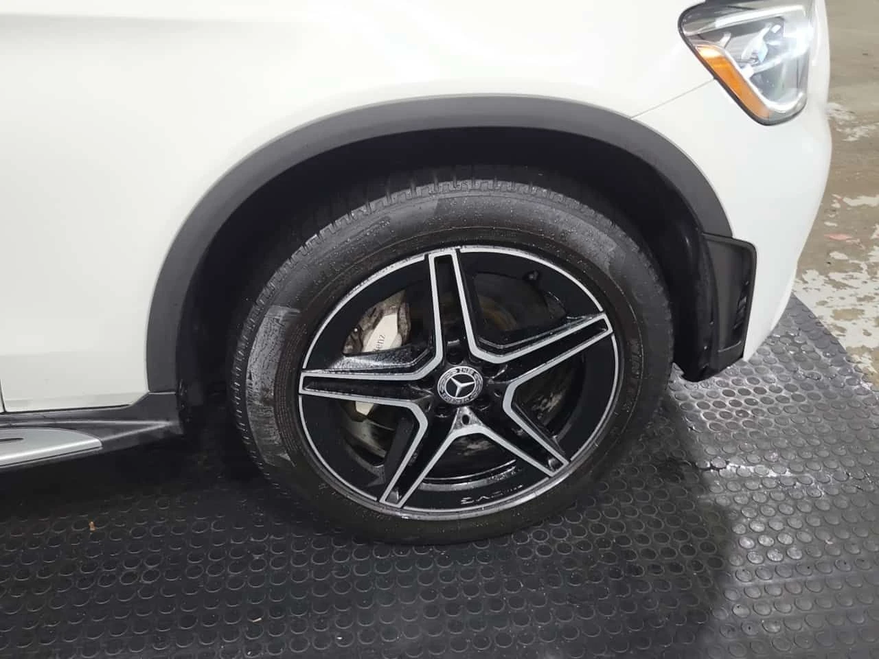 Mercedes-Benz GLC 300 CARFAX, снимка 12 - Автомобили и джипове - 54323860
