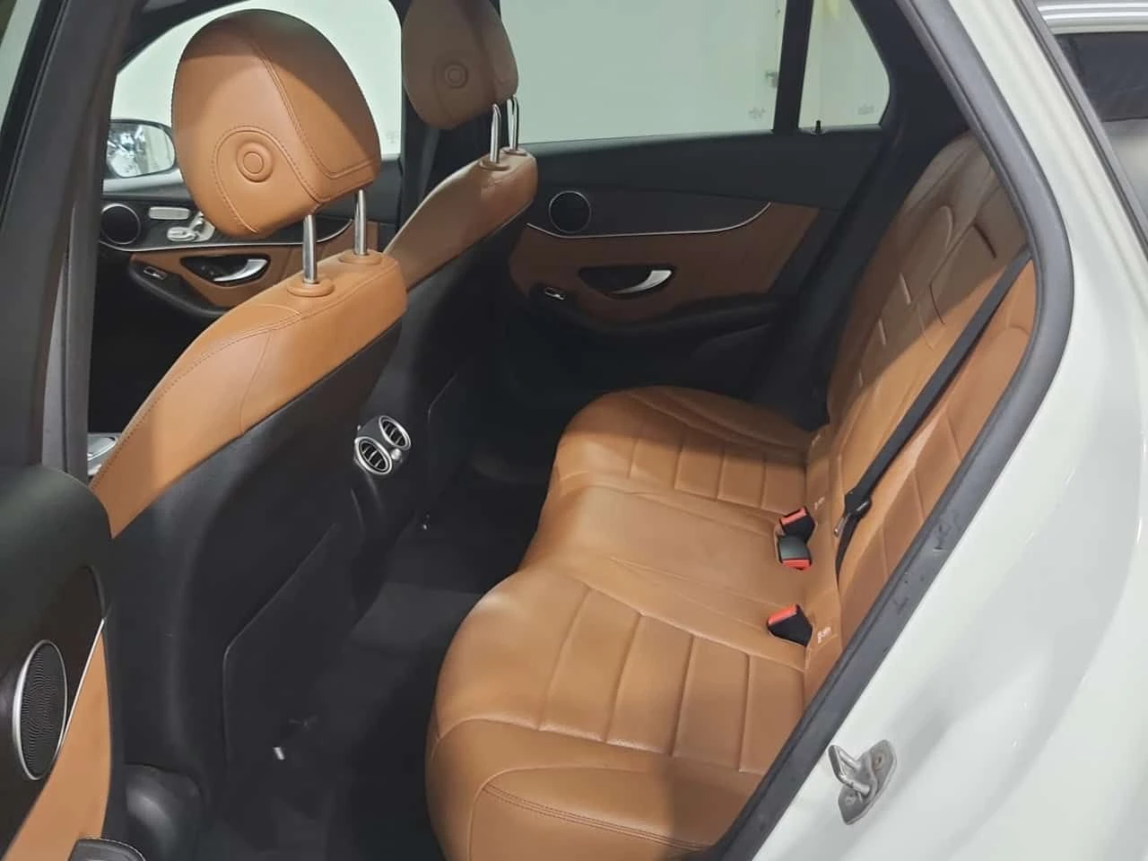 Mercedes-Benz GLC 300 CARFAX, снимка 3 - Автомобили и джипове - 54323860