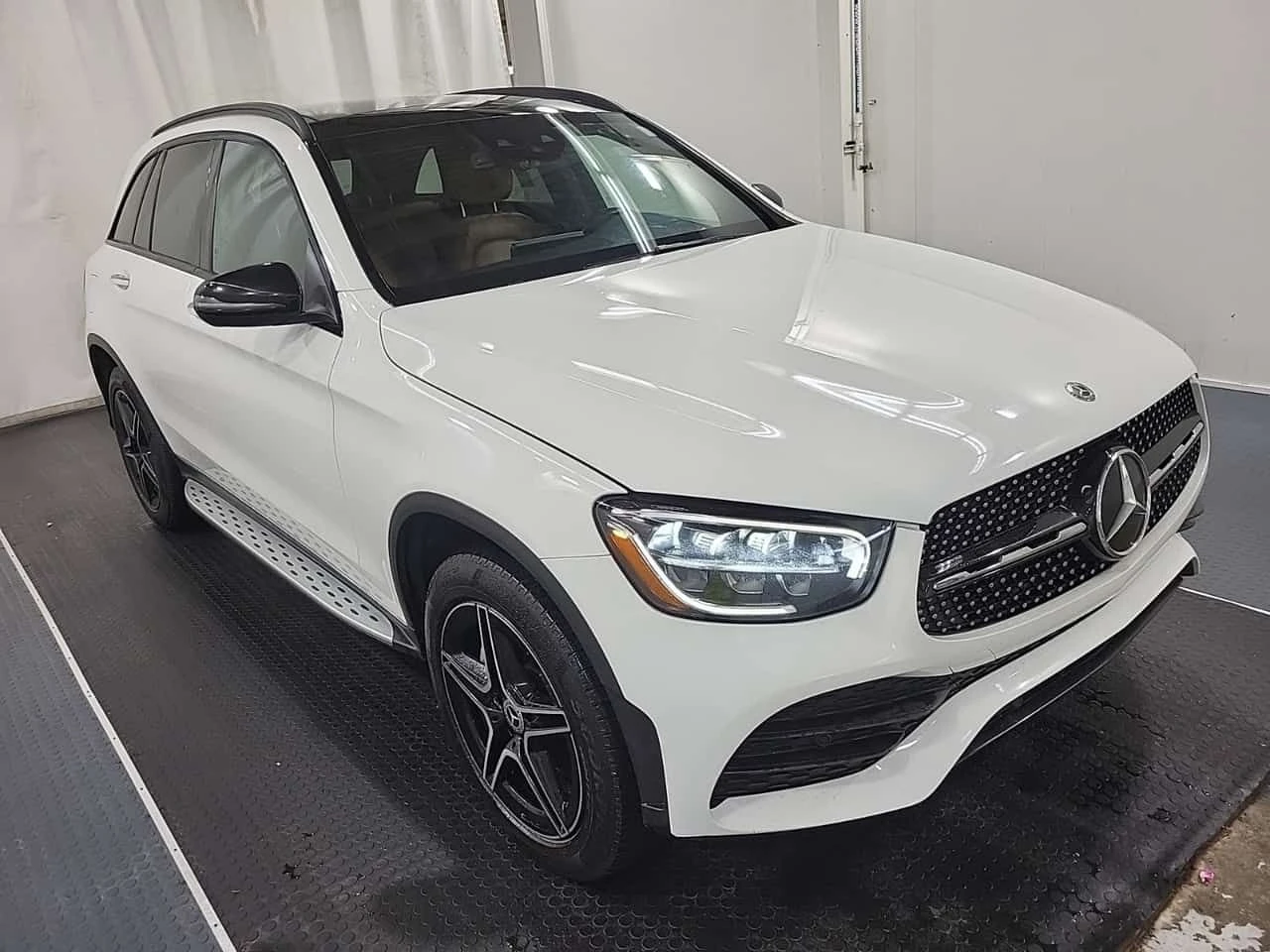 Mercedes-Benz GLC 300 CARFAX, снимка 6 - Автомобили и джипове - 54323860