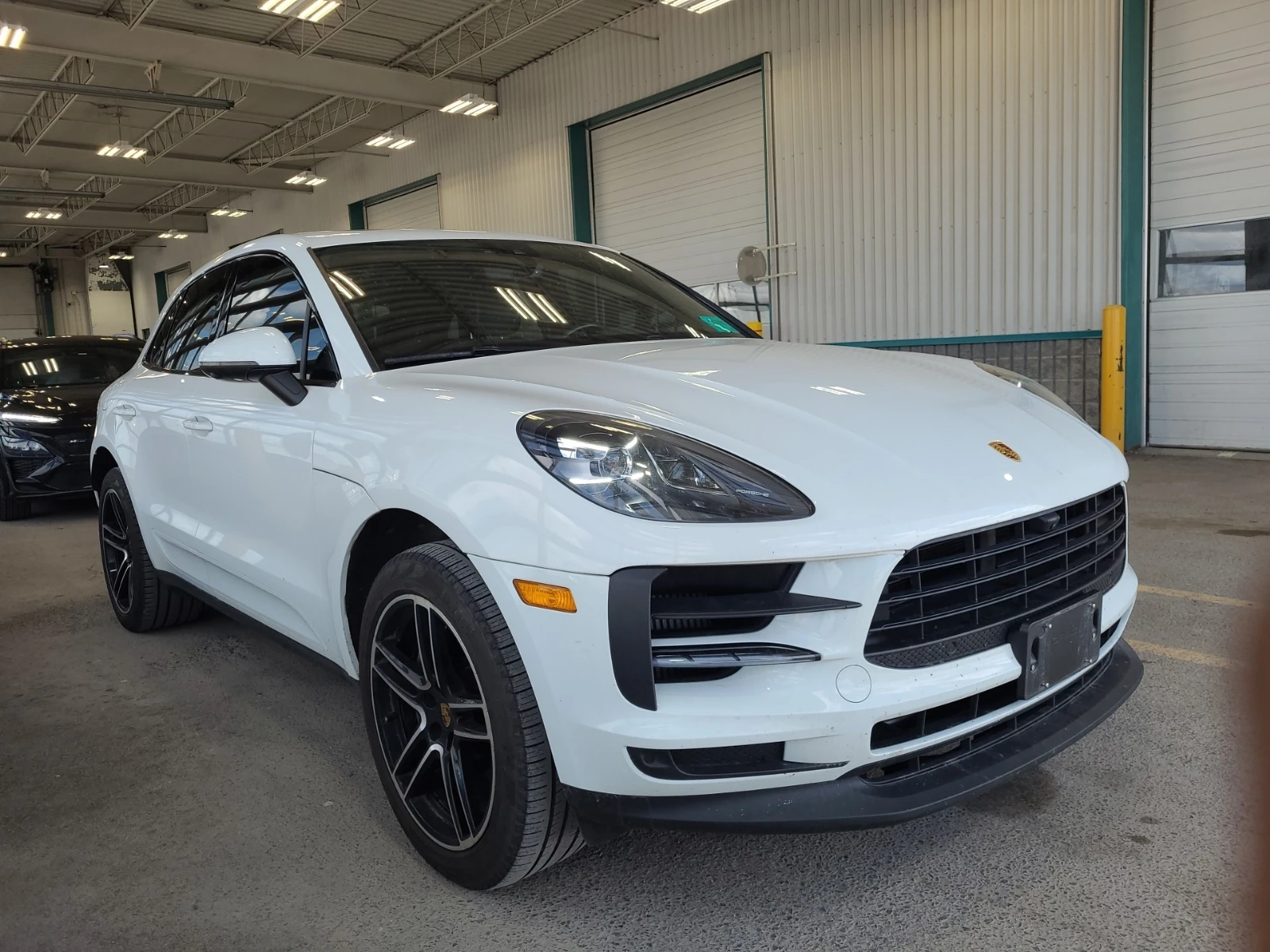 Porsche Macan S * * CARFAX * * Цена до БГ * * , снимка 2 - Автомобили и джипове - 54424675
