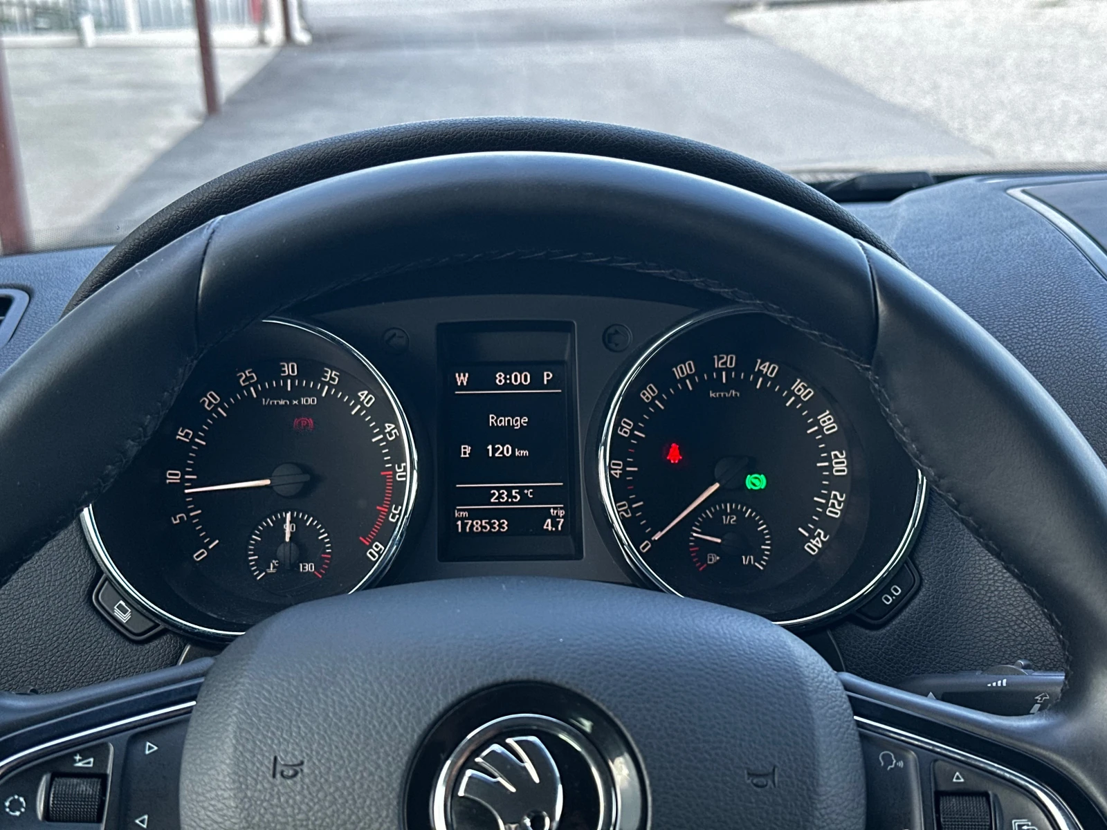 Skoda Yeti 2.0TDI 170к.с* DSG* 4x4, снимка 12 - Автомобили и джипове - 54794760