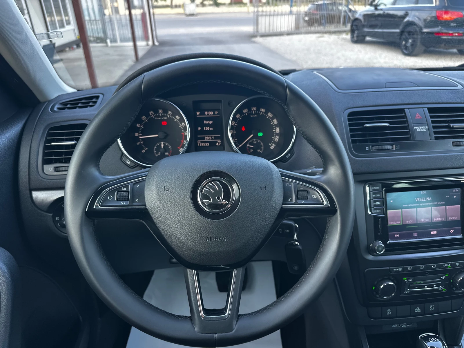 Skoda Yeti 2.0TDI 170к.с* DSG* 4x4, снимка 11 - Автомобили и джипове - 54794760