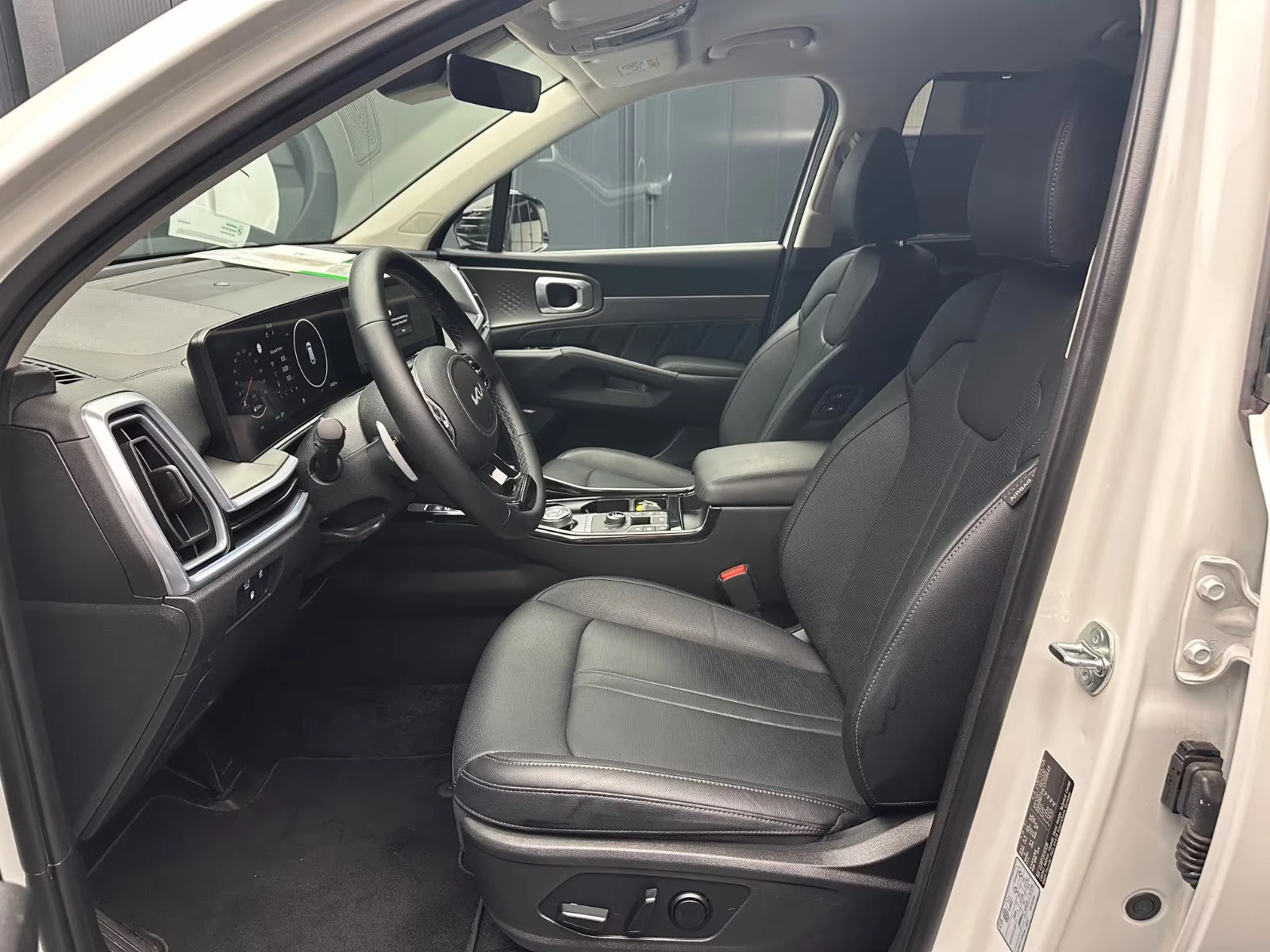 Kia Sorento PHEV/265HP/SPIRIT/7S/4WD/PANO/360/BOSE/MEMO/507q, снимка 7 - Автомобили и джипове - 55351124