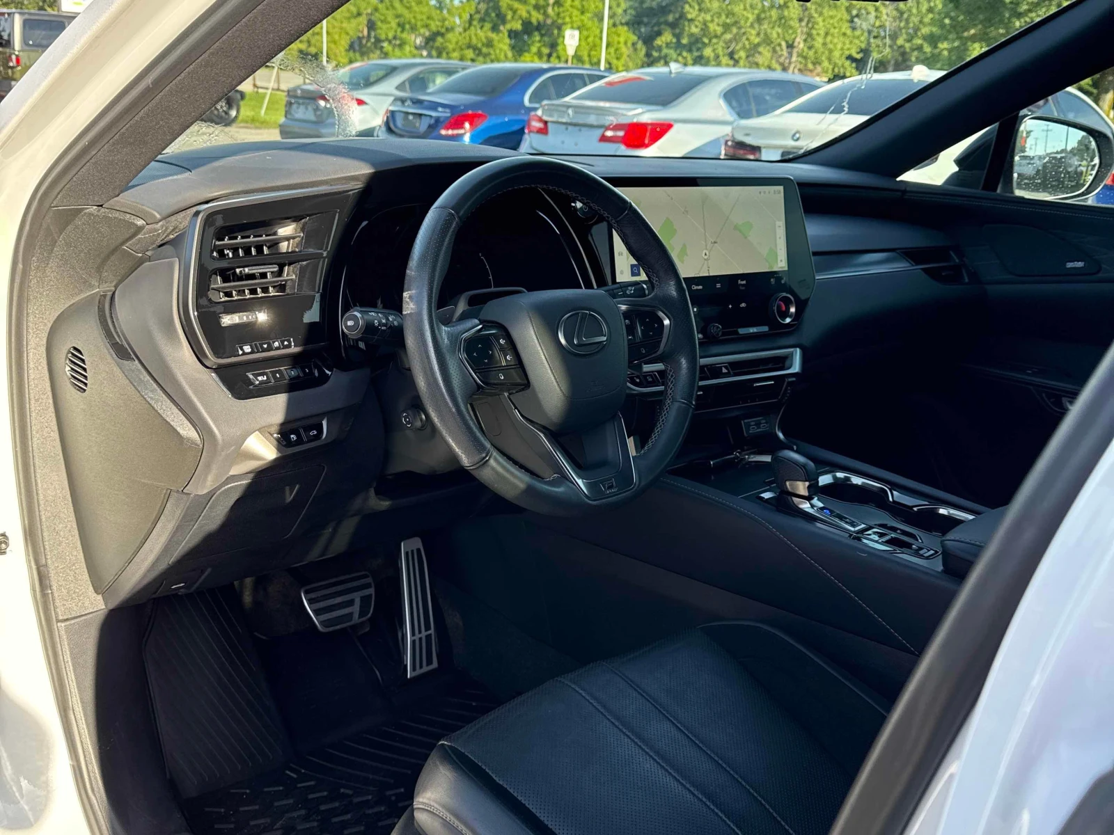 Lexus RX 500h * CARFAX * ОПЦИЯ ЗА ФИНАНСИРАНЕ , снимка 5 - Автомобили и джипове - 56002509