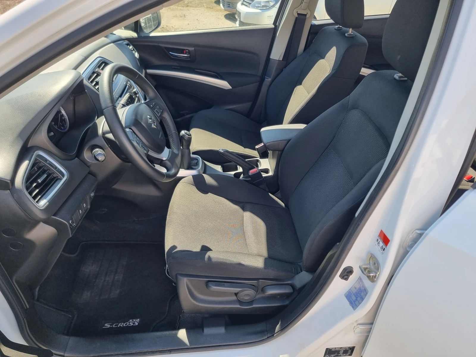 Suzuki SX4 S-Cross 1.0i-Gpl-Euro-B, снимка 14 - Автомобили и джипове - 56070804