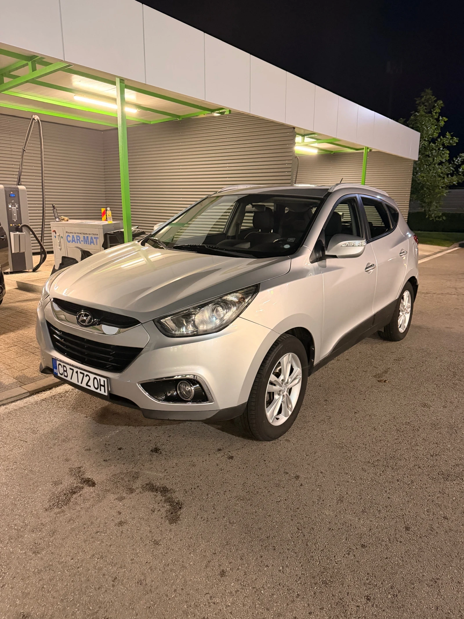 Hyundai Tucson 1.6, снимка 2 - Автомобили и джипове - 56099165