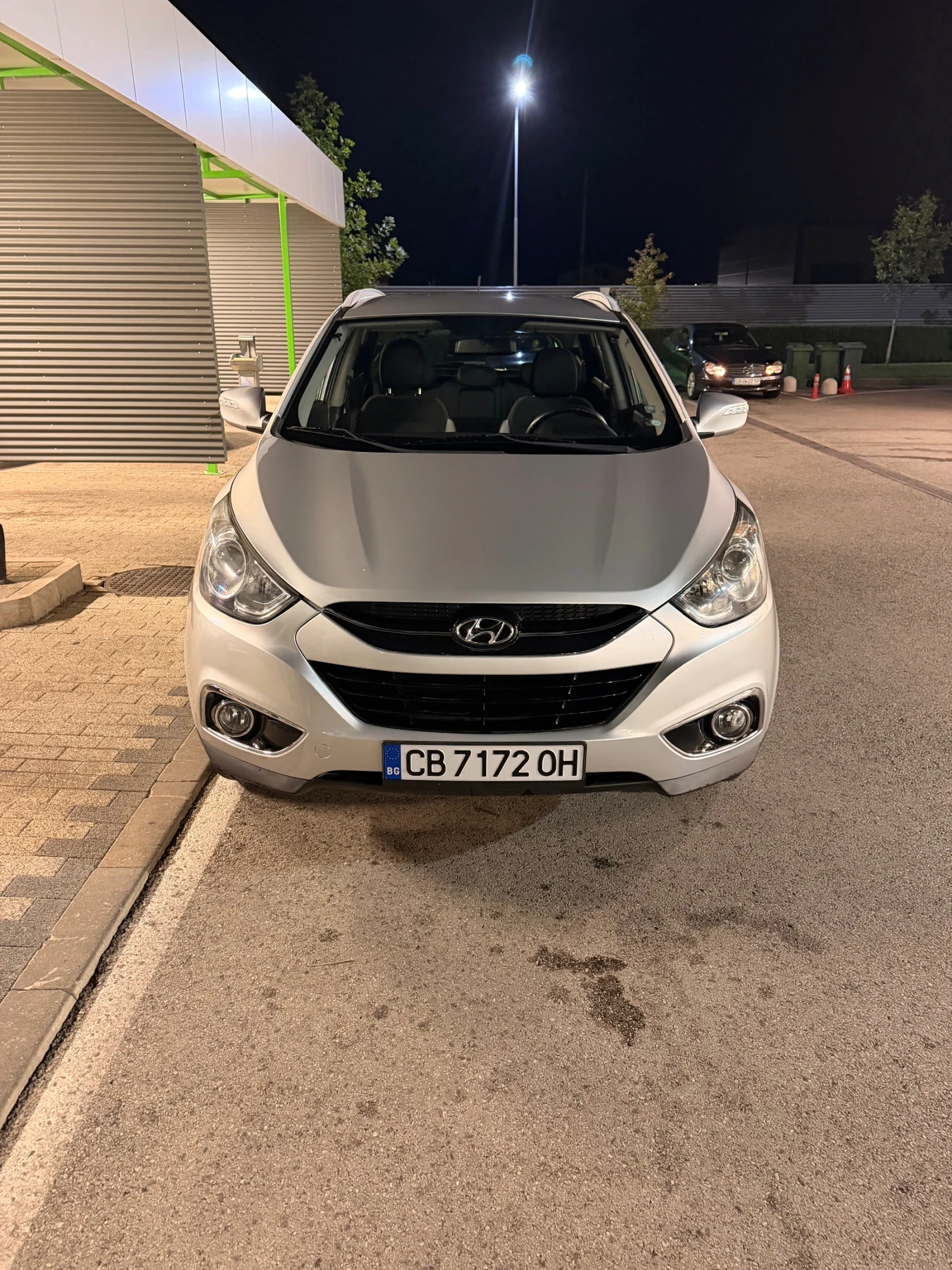 Hyundai Tucson 1.6, снимка 3 - Автомобили и джипове - 56099165