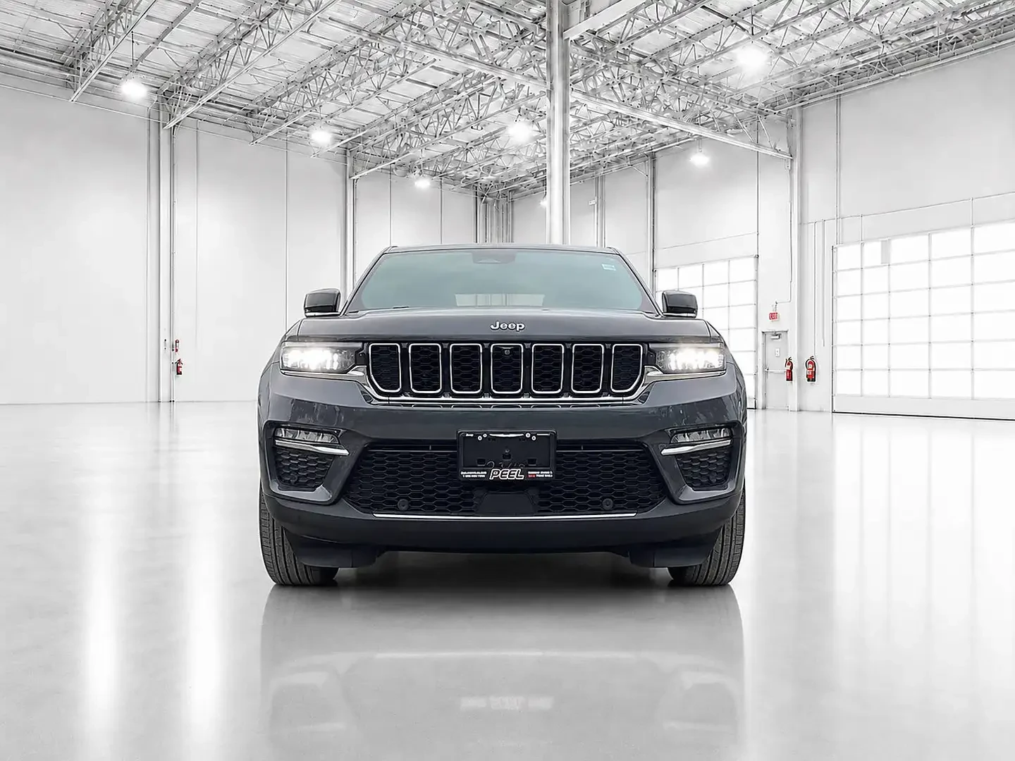 Jeep Grand cherokee LIMITED 4x4| 360| ALPINE| DIST| ПАМЕТ| ОБДУХВАНЕ, снимка 3 - Автомобили и джипове - 56102970