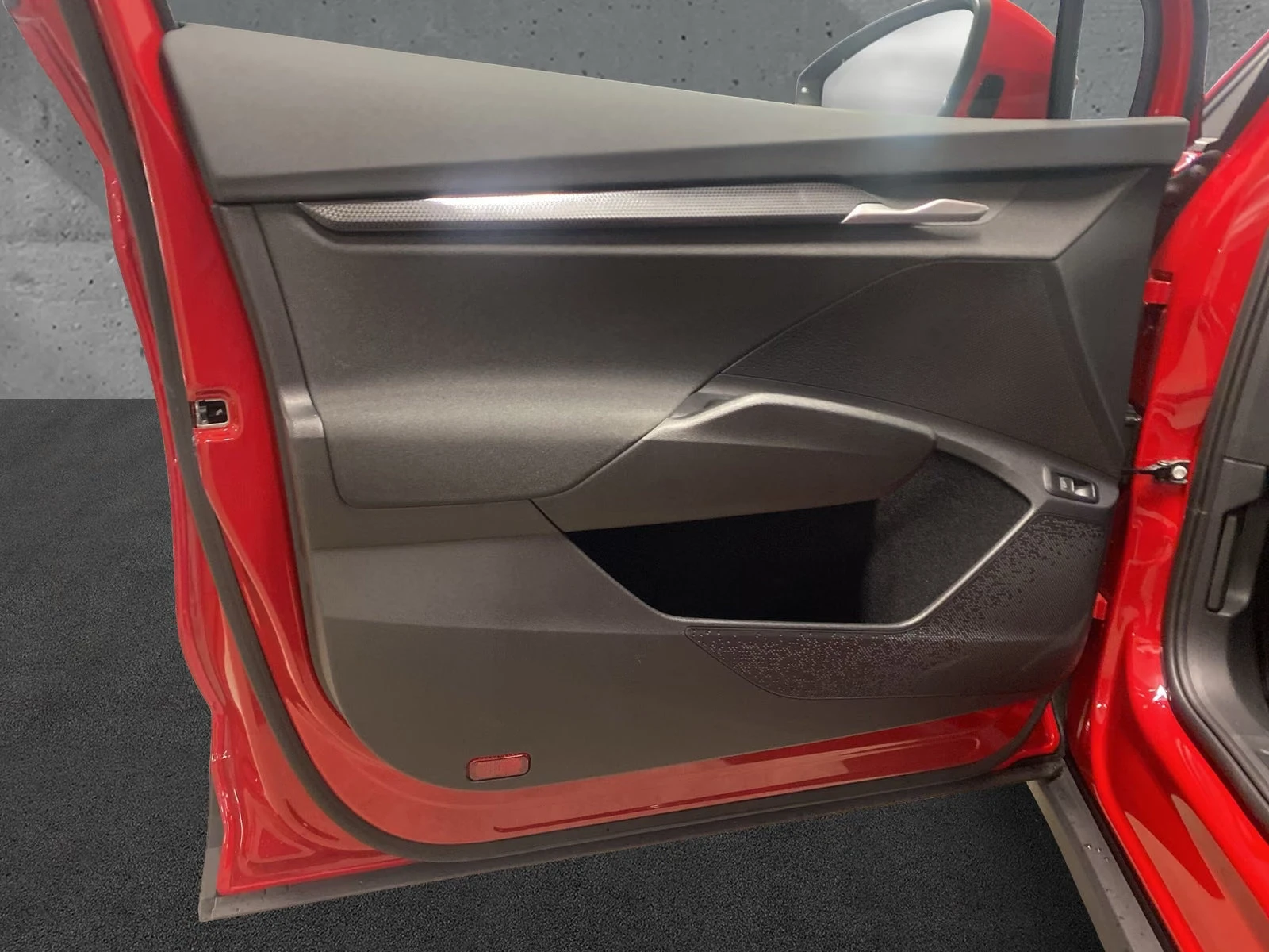 Skoda Elroq TOUR50/170HP/PLUS/MATRIX/CAM/CPLAY/LED/719q | Mobile.bg � ����������� 11
