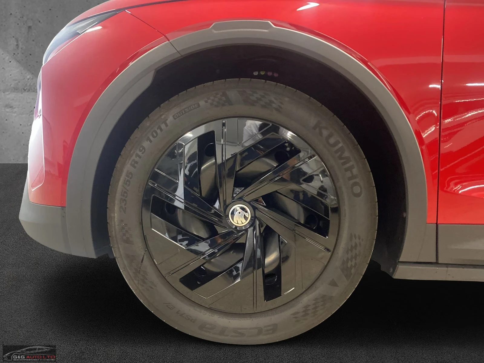 Skoda Elroq TOUR50/170HP/PLUS/MATRIX/CAM/CPLAY/LED/719q | Mobile.bg � ����������� 14