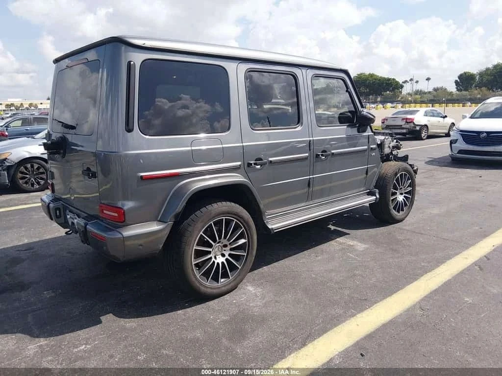 Mercedes-Benz G 500, снимка 8 - Автомобили и джипове - 56710615