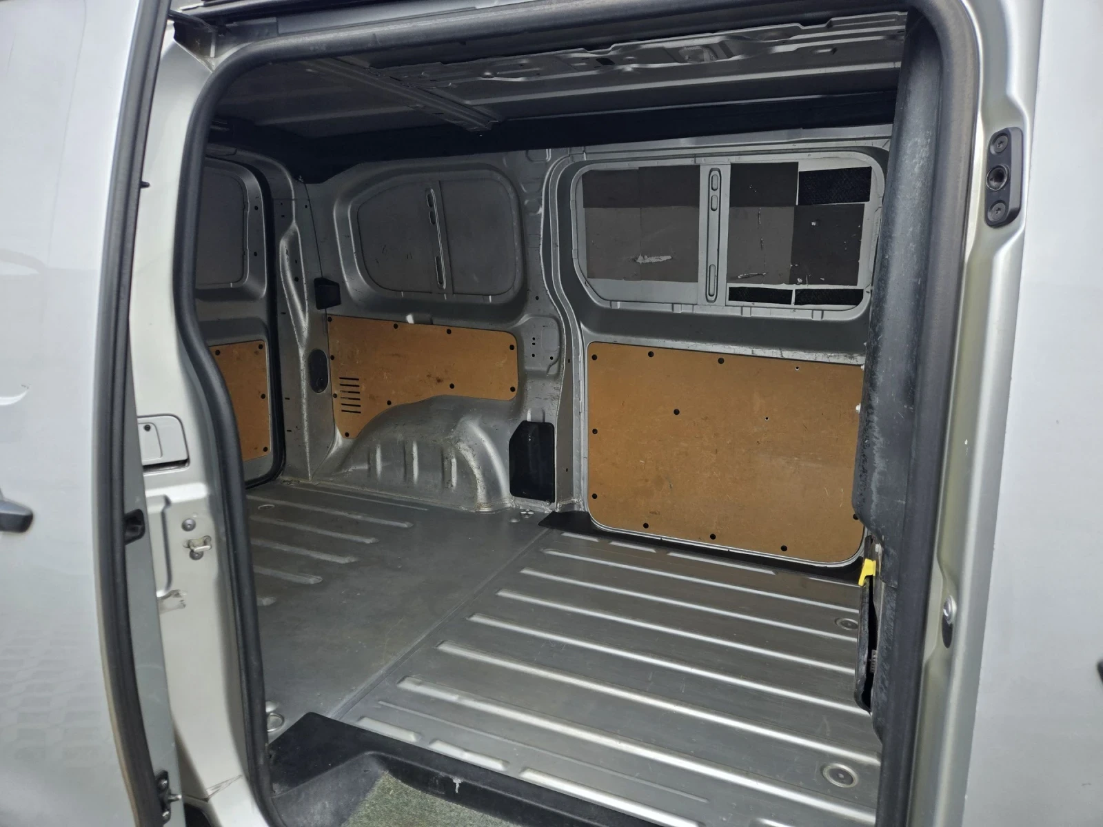 Citroen Jumpy 1.6HDI-116кс= 6ск= BLIND SPOT= CAR PLAY= ПАРКТРОНИ, снимка 9 - Бусове и автобуси - 54221610