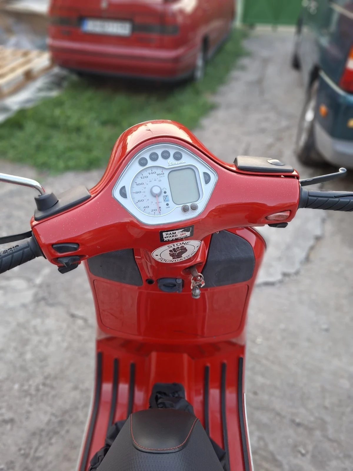 Vespa 300, снимка 2 - Мотоциклети и мототехника - 55994128