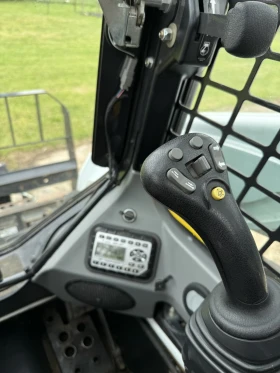 Мини челни товарачи Bobcat S530, снимка 10