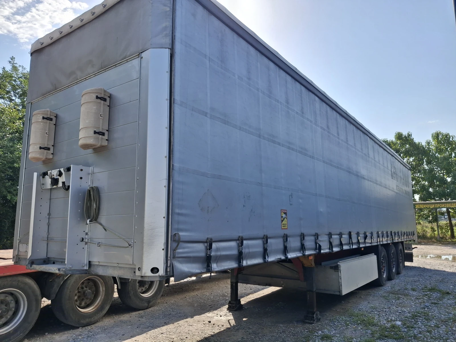 Полуремарке Schmitz Cargobul