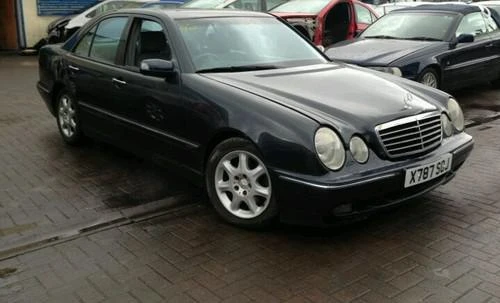 Климатична система за Mercedes-Benz E 200, снимка 2 - Части - 30160791