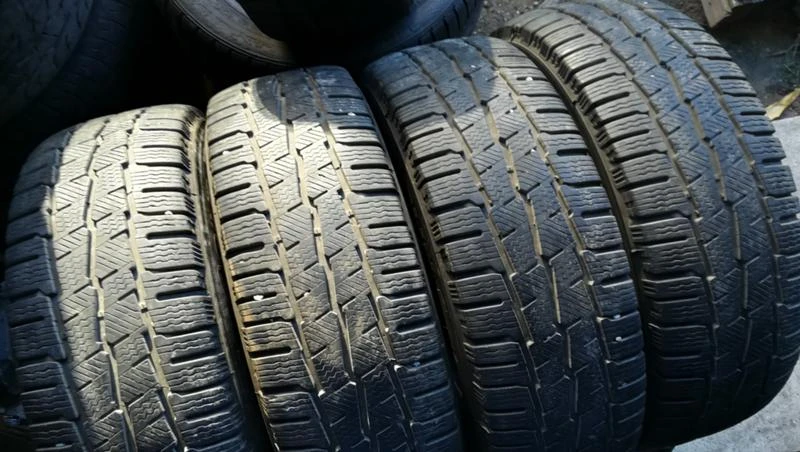 Гуми Зимни 215/65R16, снимка 2 - Гуми и джанти - 26788685