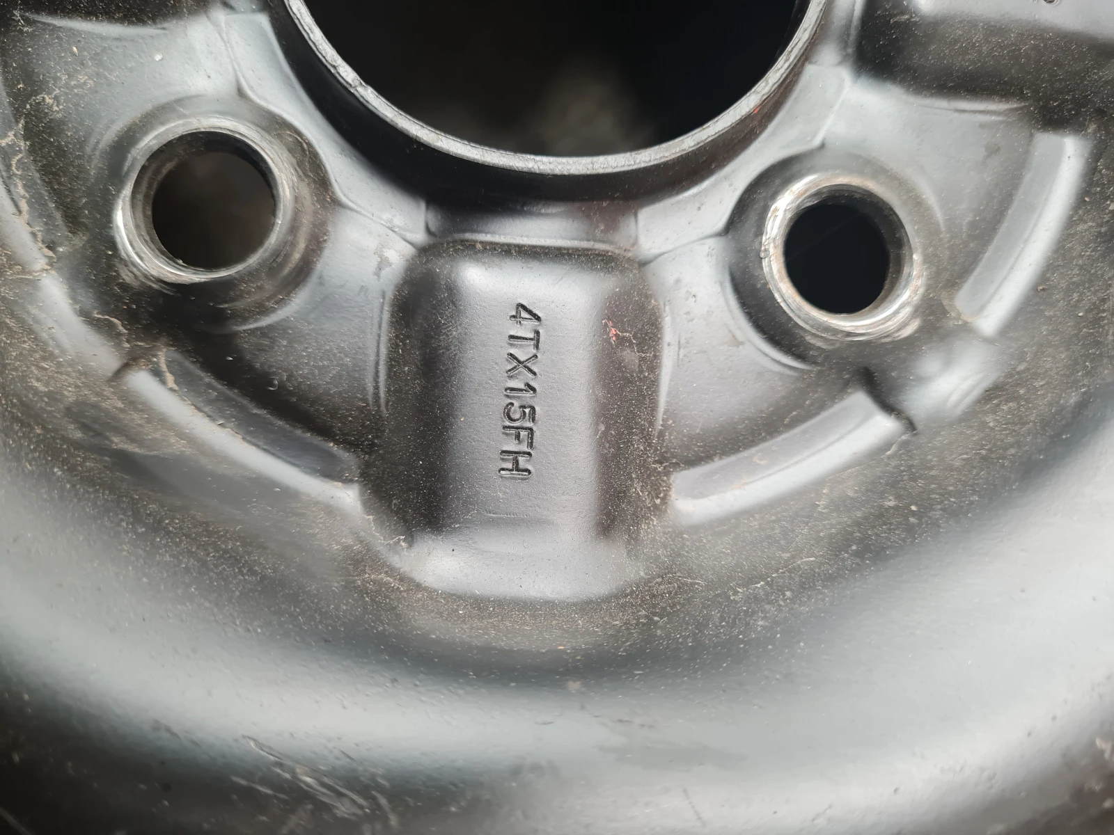 Гуми с джанти Hankook 115/70R15, снимка 6 - Гуми и джанти - 54089675