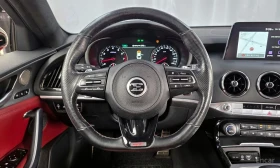 Kia Stinger 3.3L twin-turbo V6 GT, снимка 7