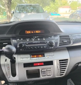 Honda Fr-v, снимка 9