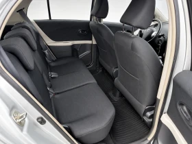 Toyota Yaris 1.4 D4D 70000km, снимка 10