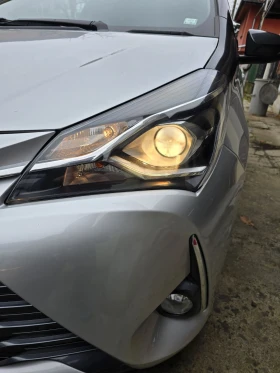 Toyota Yaris 1.5 CVT Y20 Collection Bi-tone, снимка 7