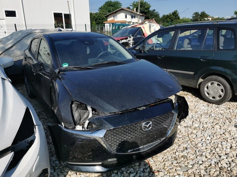 Mazda 2 1.5 SkyactivG Hybrid, снимка 4 - Автомобили и джипове - 47613981