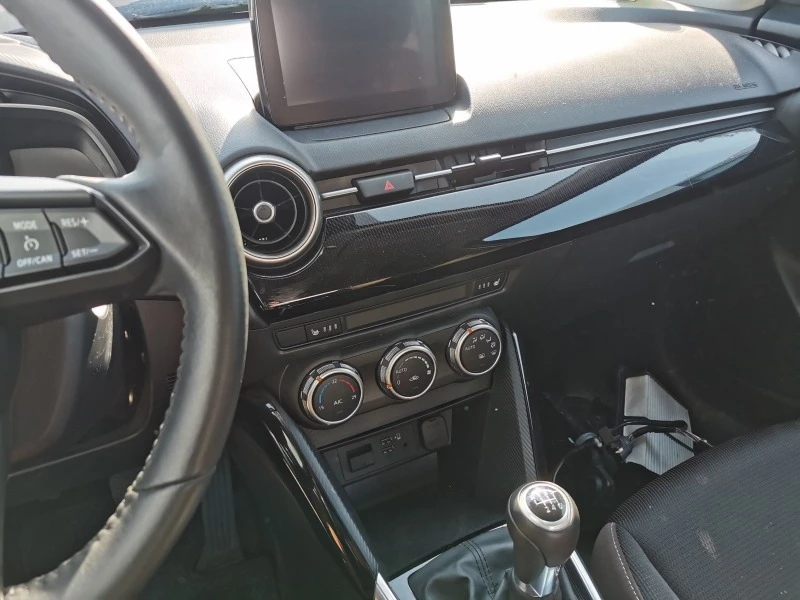 Mazda 2 1.5 SkyactivG Hybrid, снимка 6 - Автомобили и джипове - 47613981