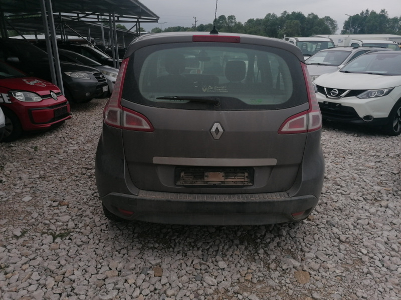 Renault Scenic EURO 5A, снимка 5 - Автомобили и джипове - 45778285