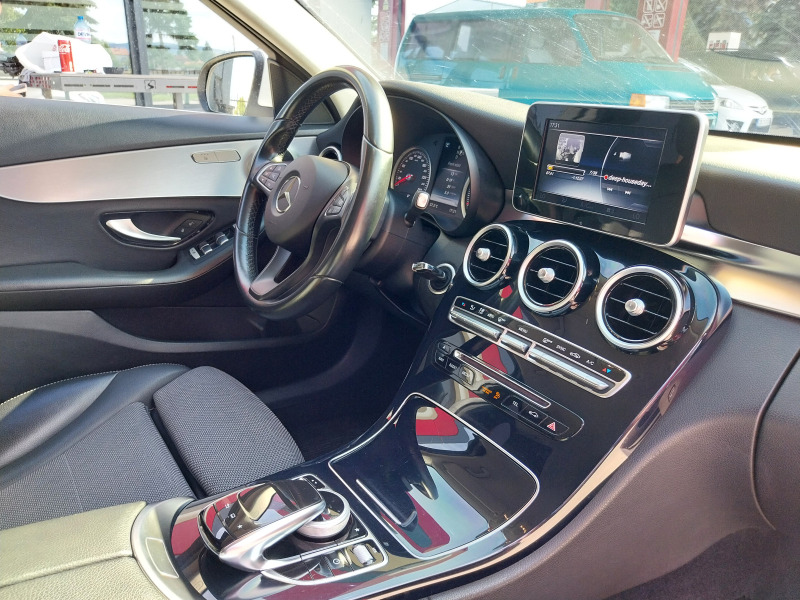 Mercedes-Benz C 200 Топ състояние , снимка 3 - Автомобили и джипове - 46264599