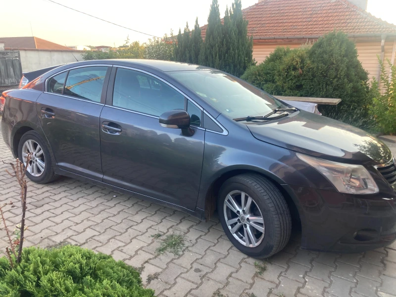 Toyota Avensis, снимка 1 - Автомобили и джипове - 46899001