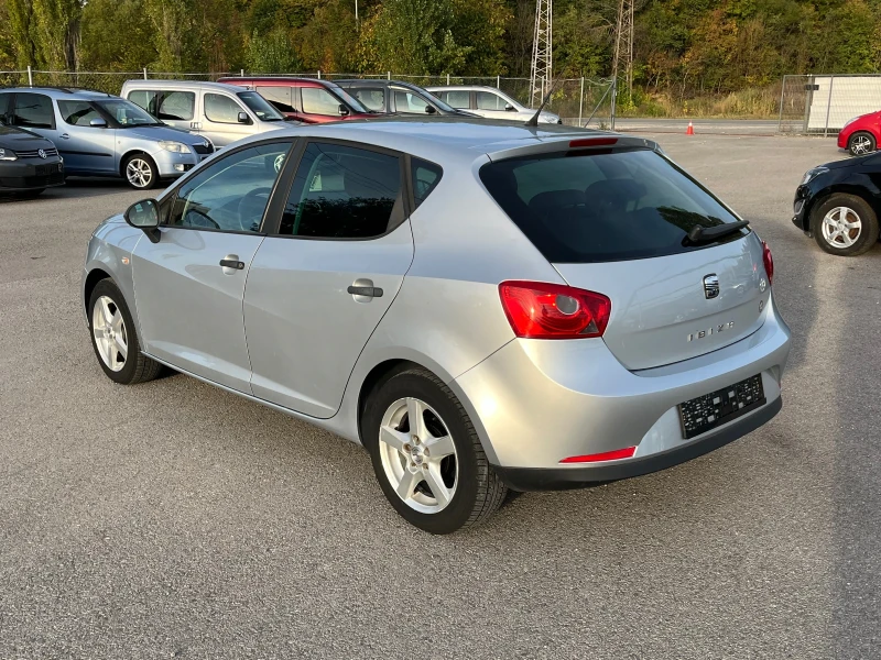 Seat Ibiza 1.2i Климатик Обслужена, снимка 3 - Автомобили и джипове - 47520864