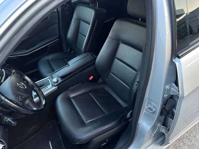 Mercedes-Benz E 220, снимка 9 - Автомобили и джипове - 50042794