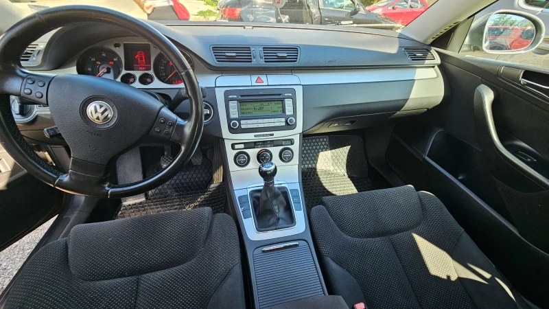 VW Passat 2.0 TDI, снимка 4 - Автомобили и джипове - 52417215