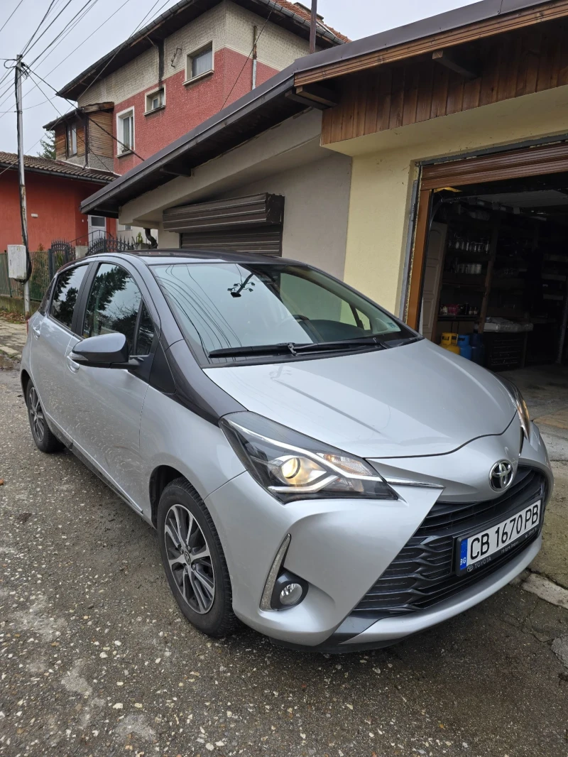 Toyota Yaris 1.5 CVT Y20 Collection Bi-tone