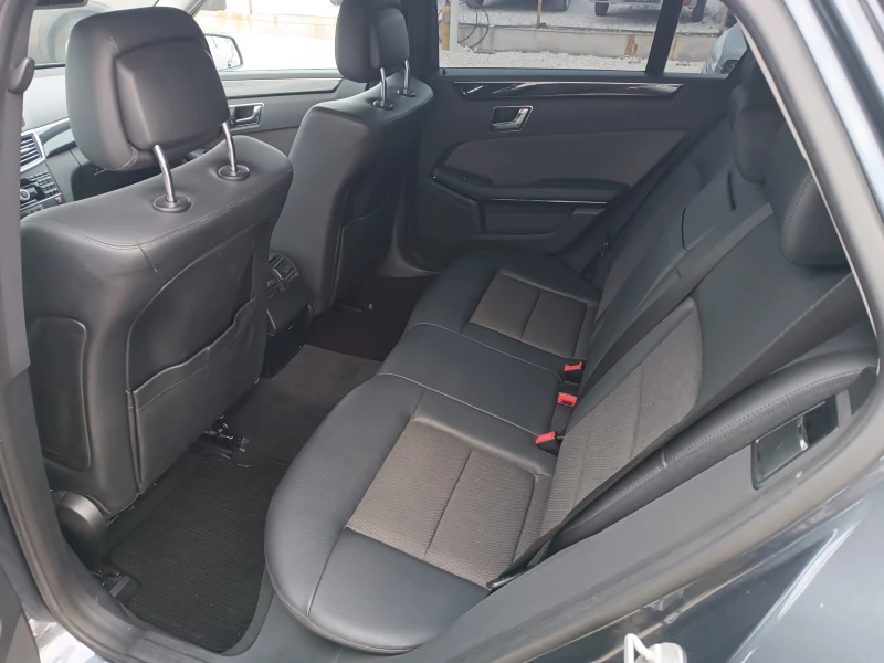 Mercedes-Benz E 350 350 CDI 4Matic, снимка 12 - Автомобили и джипове - 52864009