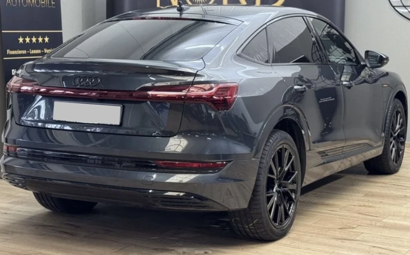 Audi E-Tron Sportback* 55* Quattro* Pano, снимка 4 - Автомобили и джипове - 53132893