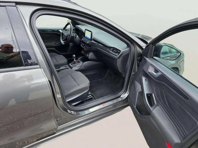 Ford Focus 1.0 EcoBoost, снимка 9 - Автомобили и джипове - 53268577