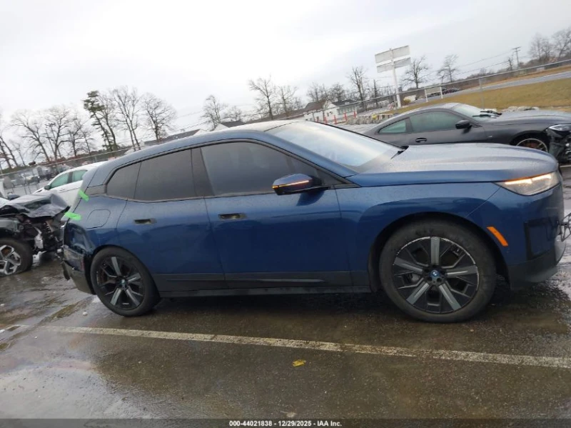 BMW iX ELECTRIC All Wheel Drive, снимка 5 - Автомобили и джипове - 53282444
