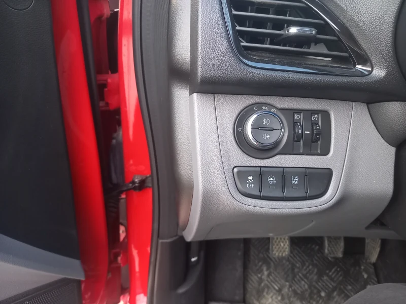 Opel Karl 1.0 75 кс евро6 , снимка 8 - Автомобили и джипове - 53599606