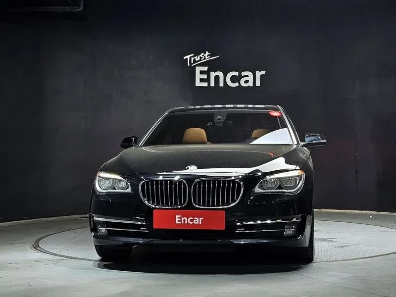 BMW 750 750Li xDrive Individual, снимка 3 - Автомобили и джипове - 54967915