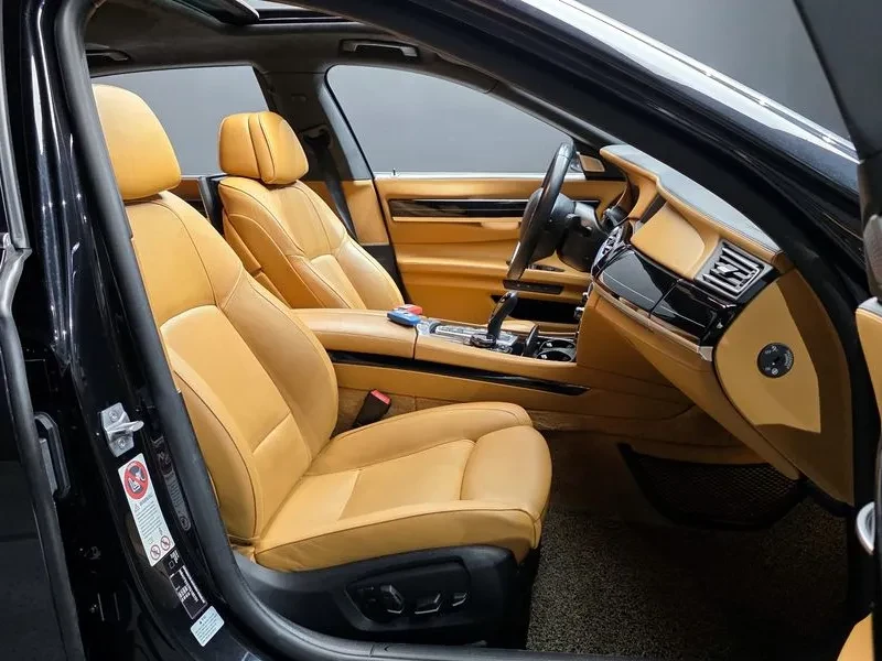 BMW 750 750Li xDrive Individual, снимка 11 - Автомобили и джипове - 54967915