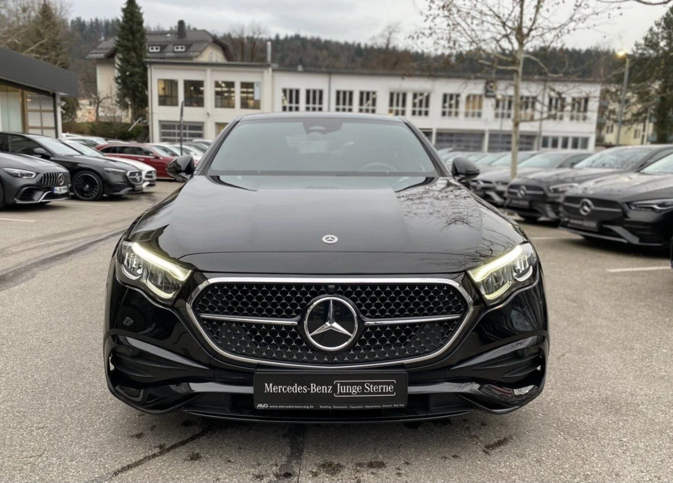 Mercedes-Benz E 220  Distr Night Kamera MBUX LED ������� ����  | Mobile.bg � ����������� 1