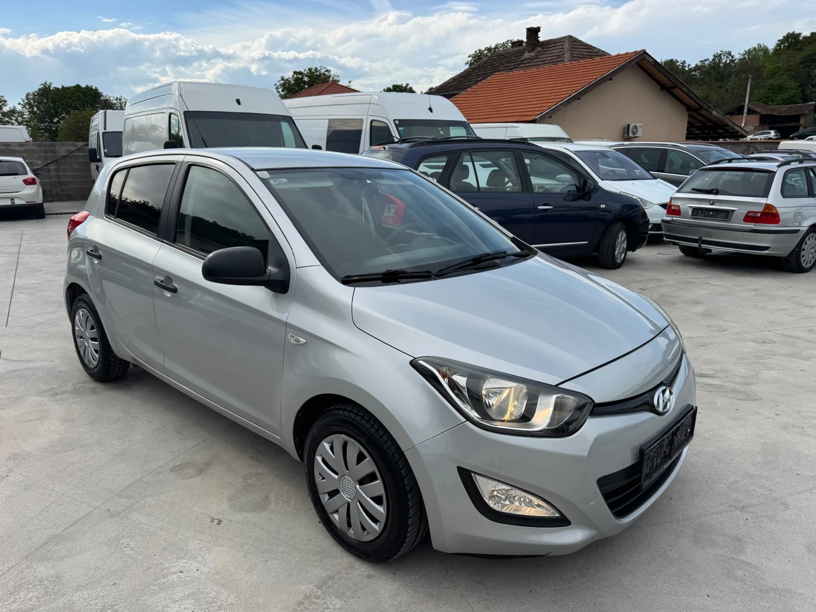 Hyundai I20 1.25 БЕНЗИН FACE ЛИЗИНГ - изображение 3