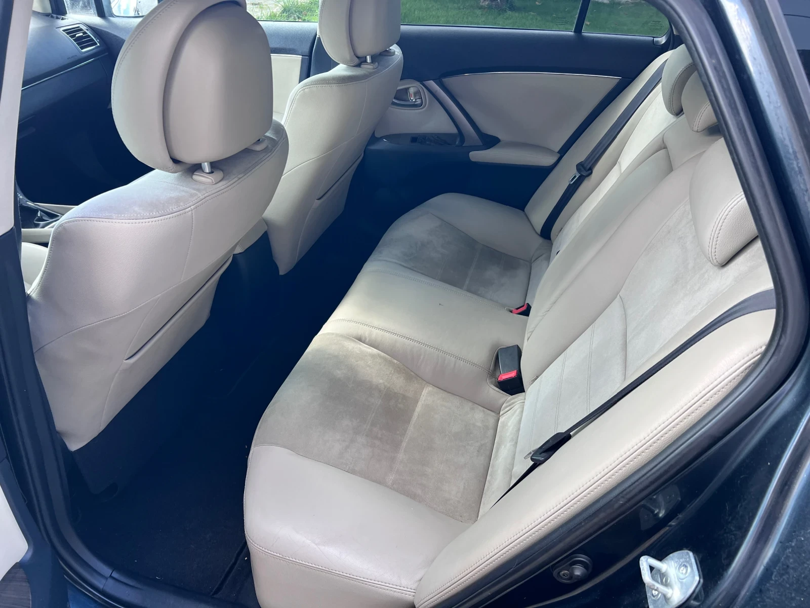 Toyota Avensis 2.0D4D Facelift - изображение 10