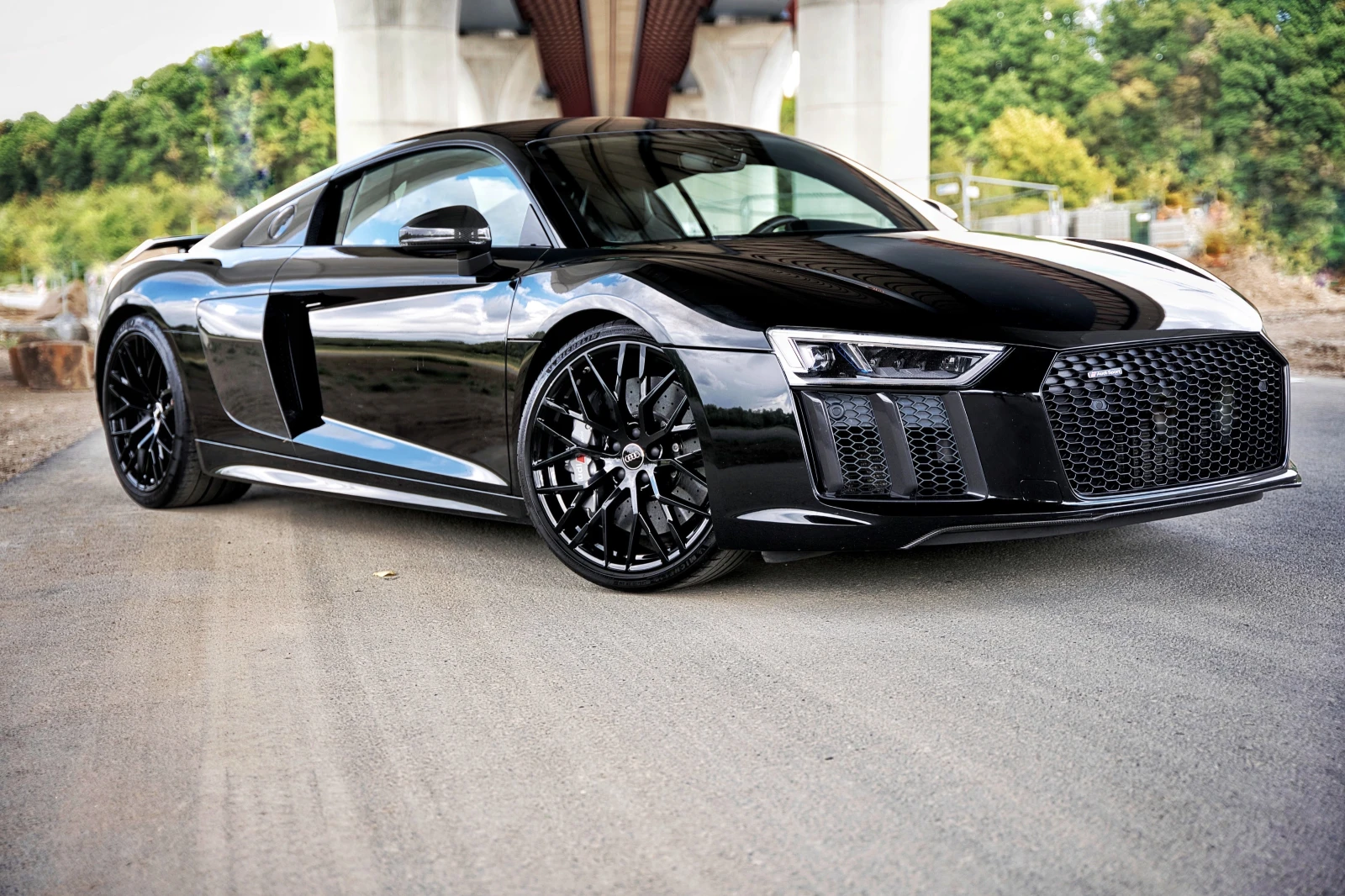Audi R8 НОВ* ПЪЛЕН СЕРВИЗ* КЕРАМИКА* B&Q* 4x4*  - изображение 4