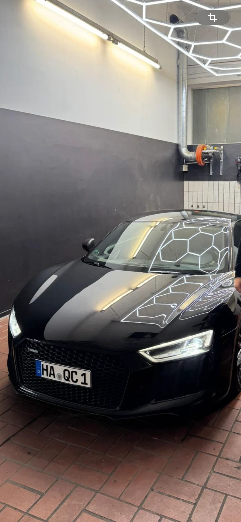 Audi R8 НОВ* ПЪЛЕН СЕРВИЗ* КЕРАМИКА* B&Q* 4x4*  - изображение 8